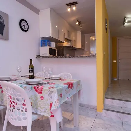 Park Santiago Ii 255 - Two Bed Daire